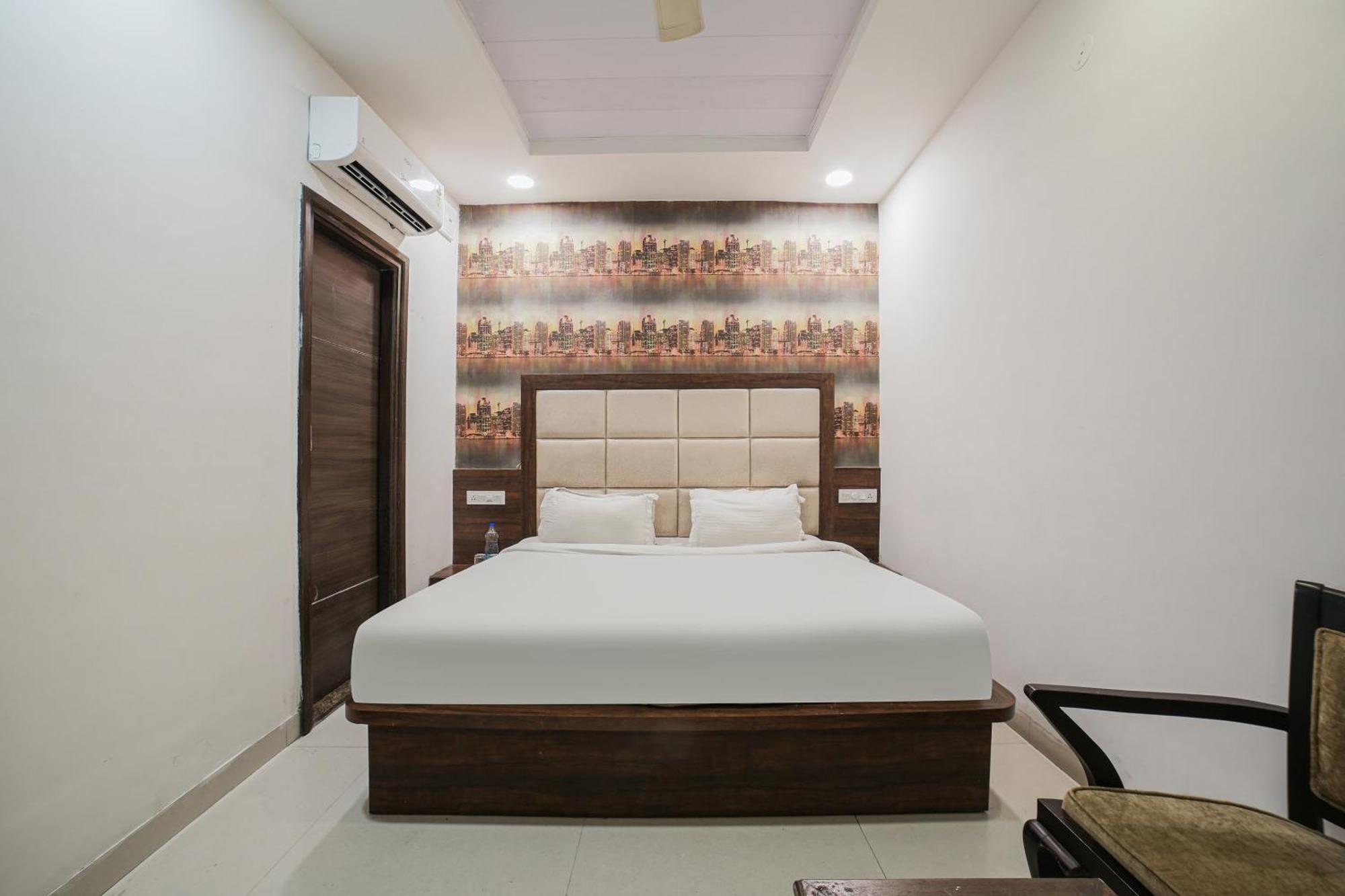 Townhouse Hollywood Heights Hotell Amritsar Eksteriør bilde