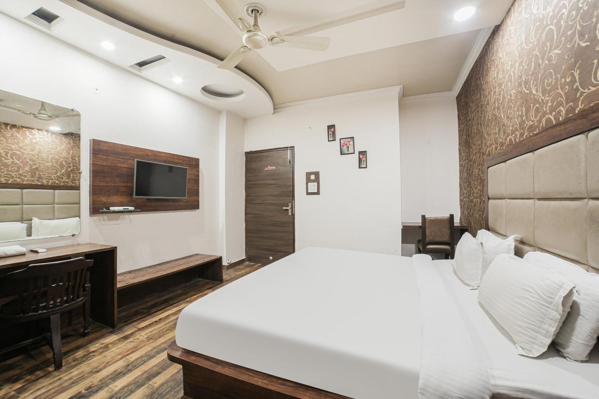 Townhouse Hollywood Heights Hotell Amritsar Eksteriør bilde