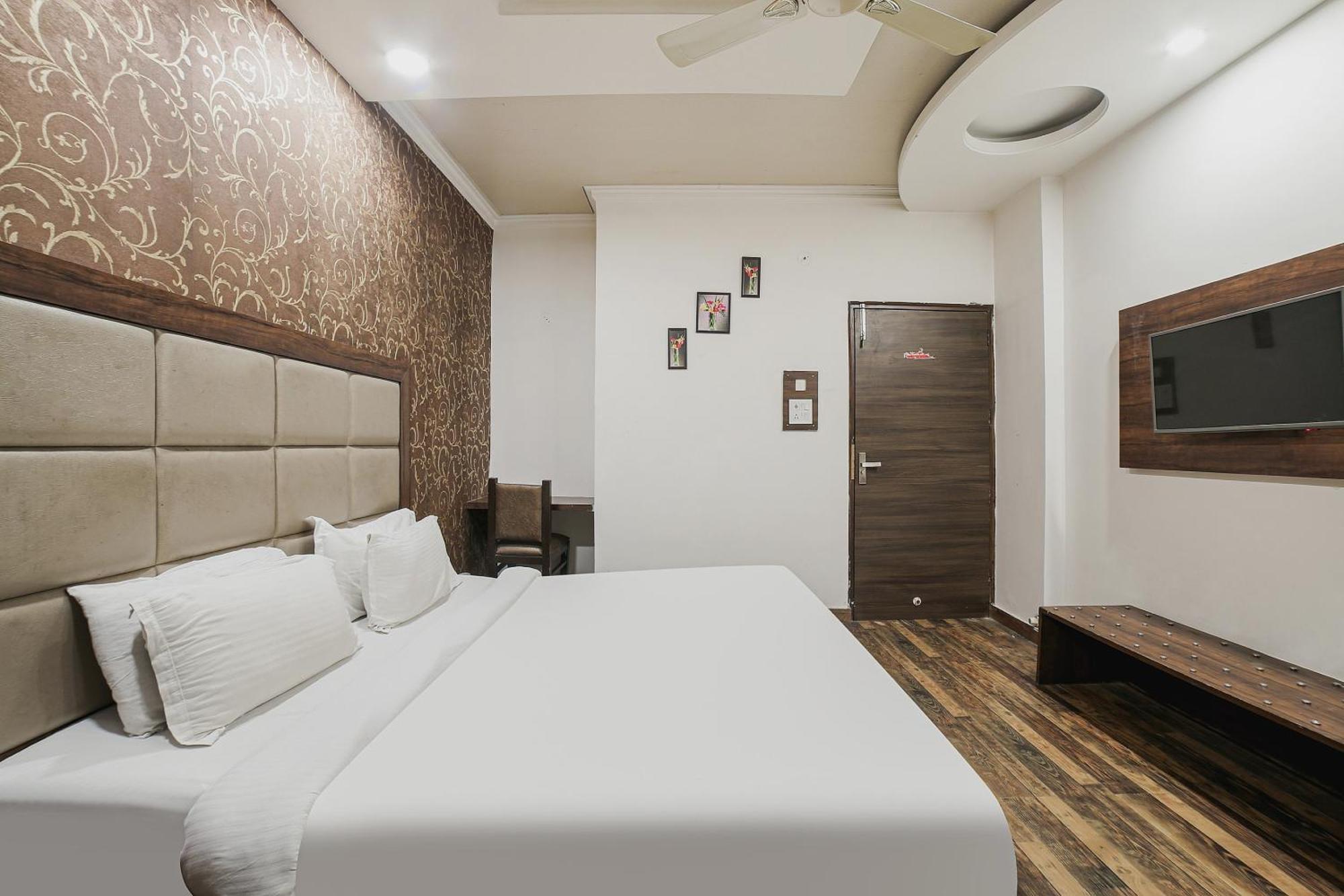 Townhouse Hollywood Heights Hotell Amritsar Eksteriør bilde