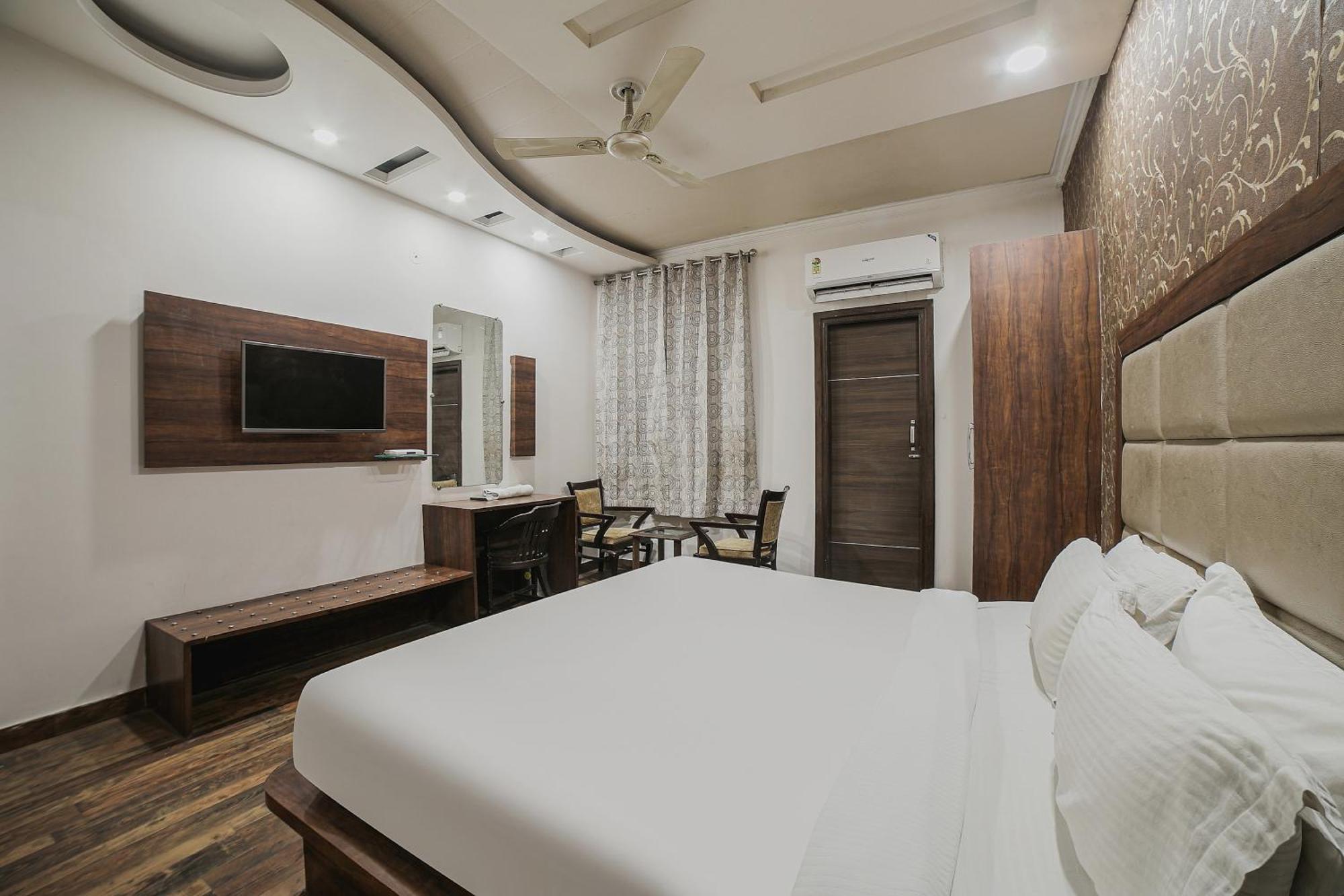 Townhouse Hollywood Heights Hotell Amritsar Eksteriør bilde